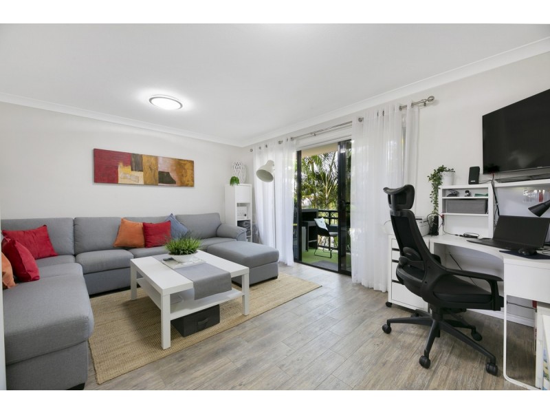 9/5 Railway Street, Southport QLD 4215