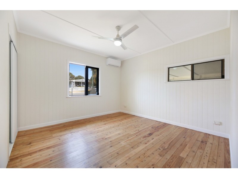 4 Fox Avenue, Southport QLD 4215