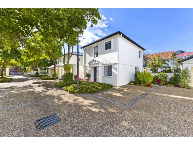 3/23-25 Bauer Street, Southport QLD 4215