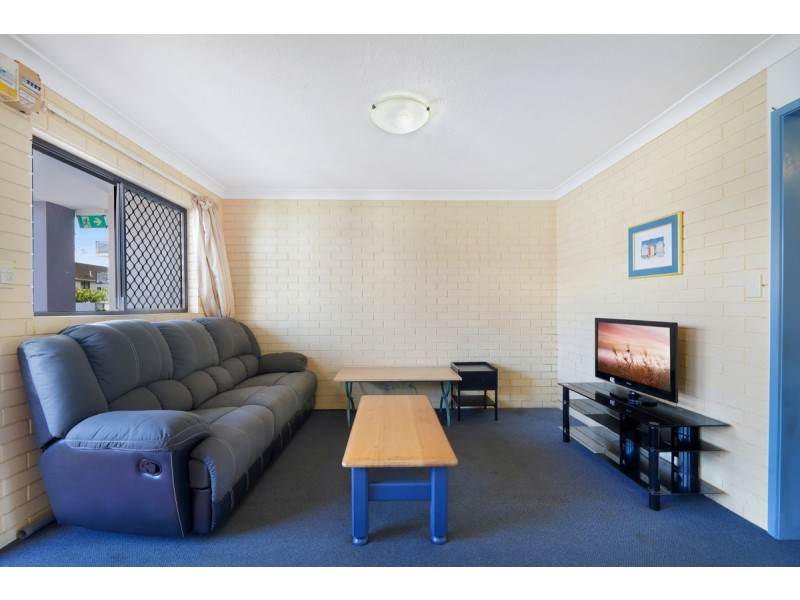 211/132 Marine Parade, Southport QLD 4215