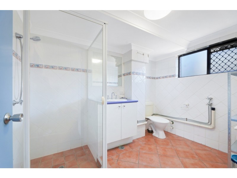 211/132 Marine Parade, Southport QLD 4215