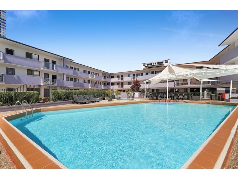 211/132 Marine Parade, Southport QLD 4215