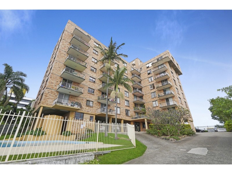 33/72 Marine Parade, Southport QLD 4215