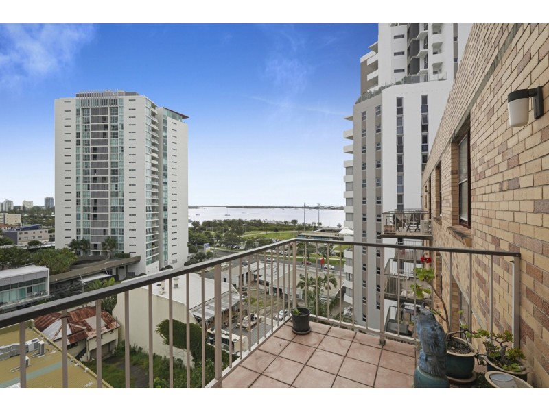 33/72 Marine Parade, Southport QLD 4215