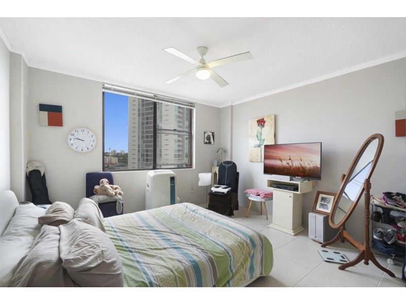 33/72 Marine Parade, Southport QLD 4215