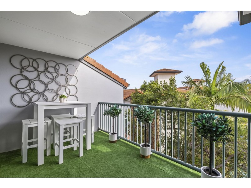 29/88 High Street, Southport QLD 4215