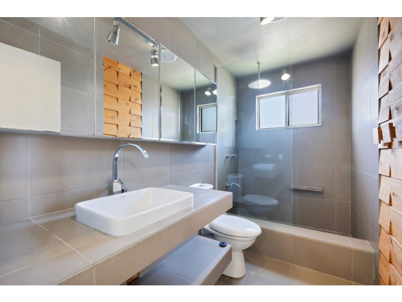 1/142 Smith Street, Southport QLD 4215