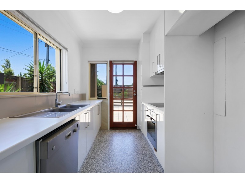 1/142 Smith Street, Southport QLD 4215