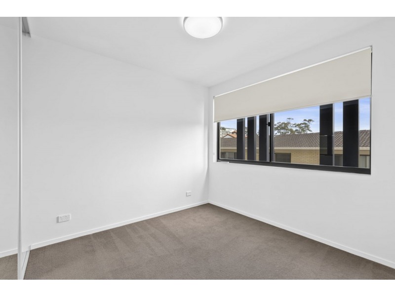 6/43 Lenneberg Street, Southport QLD 4215