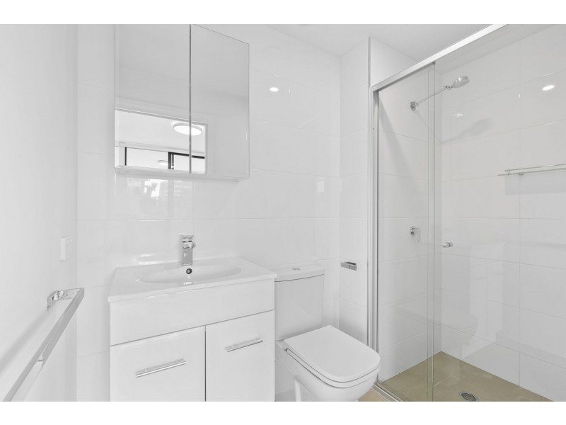 6/43 Lenneberg Street, Southport QLD 4215