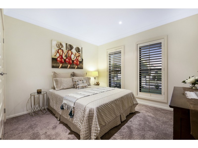 62 Salvado Drive, Pacific Pines QLD 4211