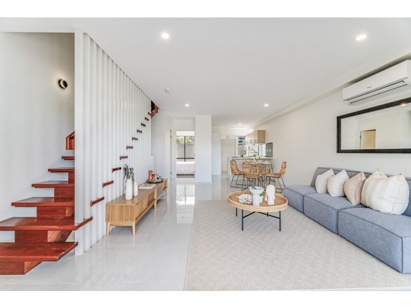 32 Ward Street, Southport QLD 4215