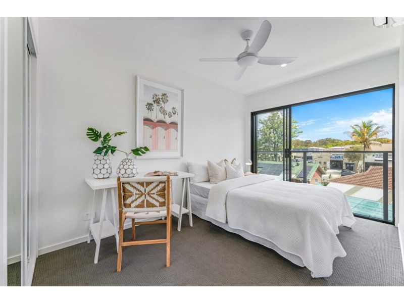 32 Ward Street, Southport QLD 4215