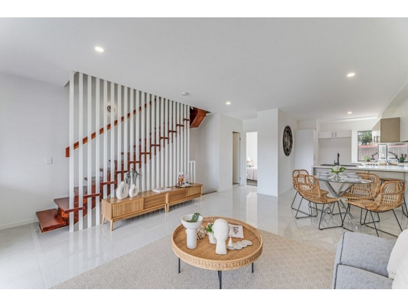 32 Ward Street, Southport QLD 4215