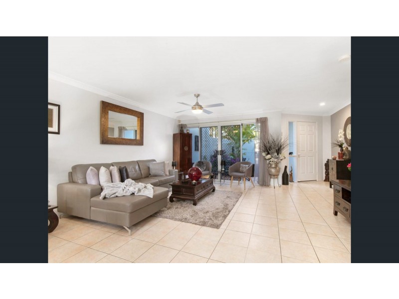 11/100 Cotlew Street East, Southport QLD 4215