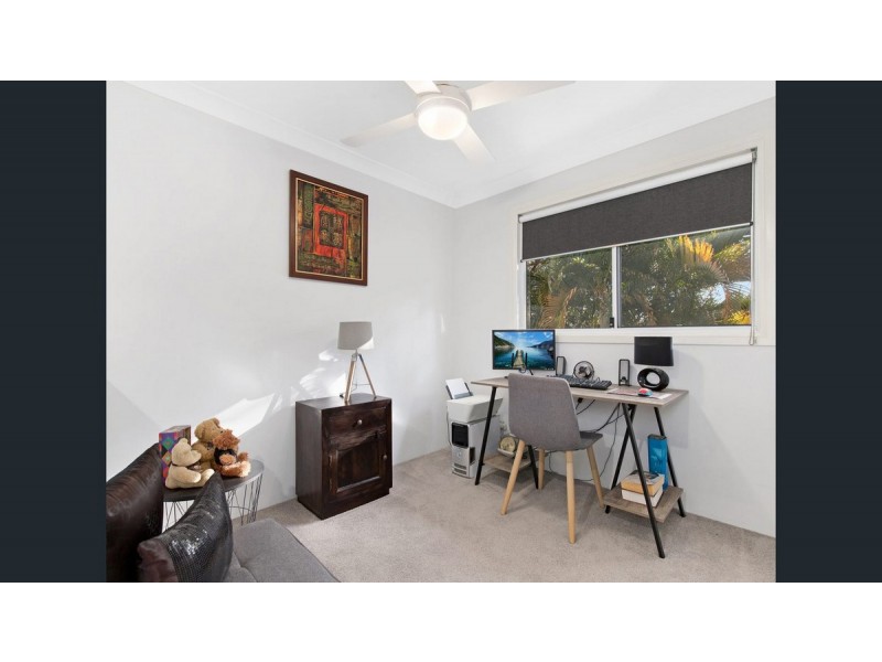 11/100 Cotlew Street East, Southport QLD 4215