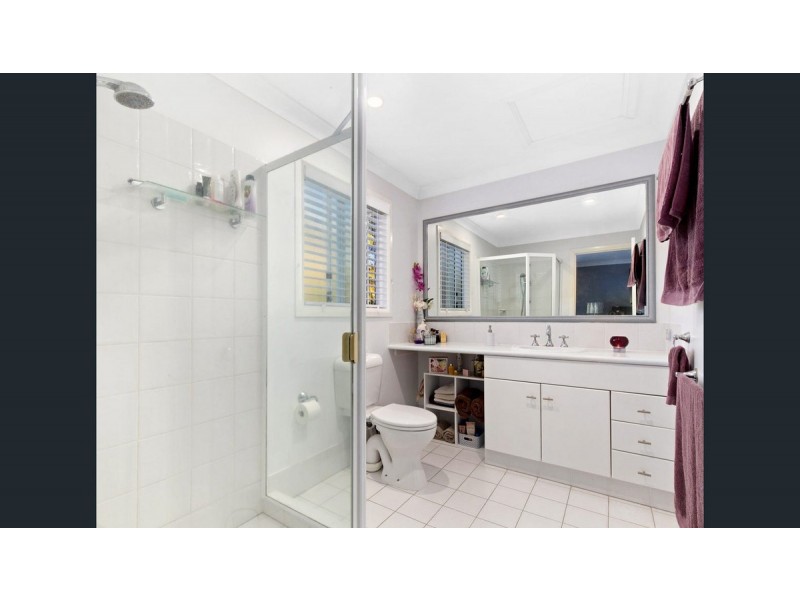 11/100 Cotlew Street East, Southport QLD 4215