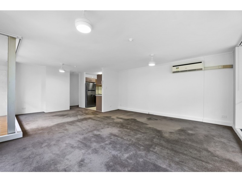 4/18 Queen Street, Southport QLD 4215