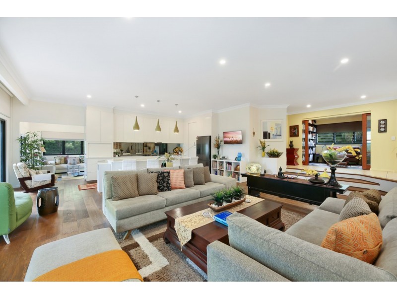 10 Arthur Payne Court, Worongary QLD 4213