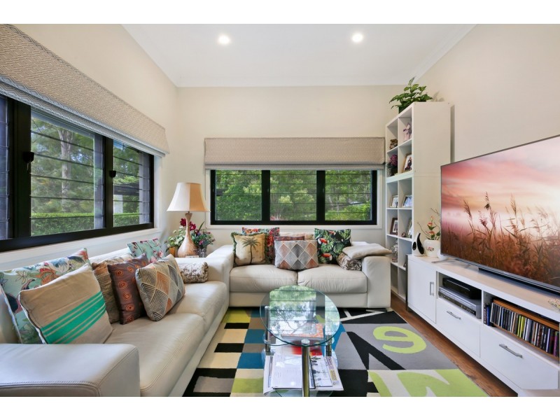 10 Arthur Payne Court, Worongary QLD 4213