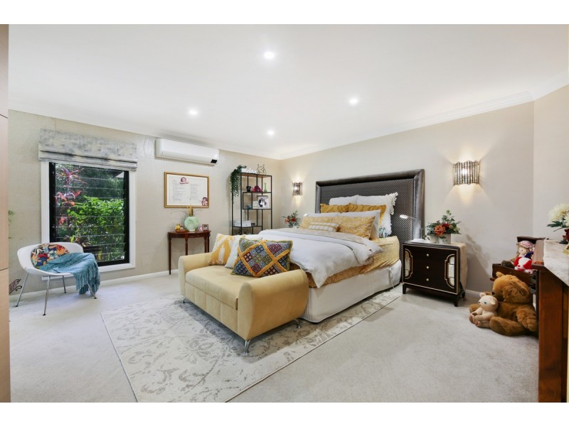 10 Arthur Payne Court, Worongary QLD 4213