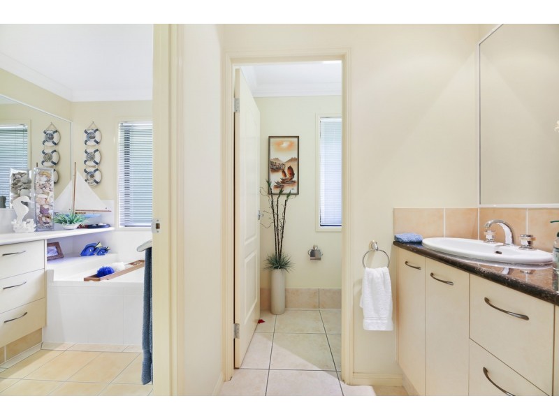 10 Arthur Payne Court, Worongary QLD 4213