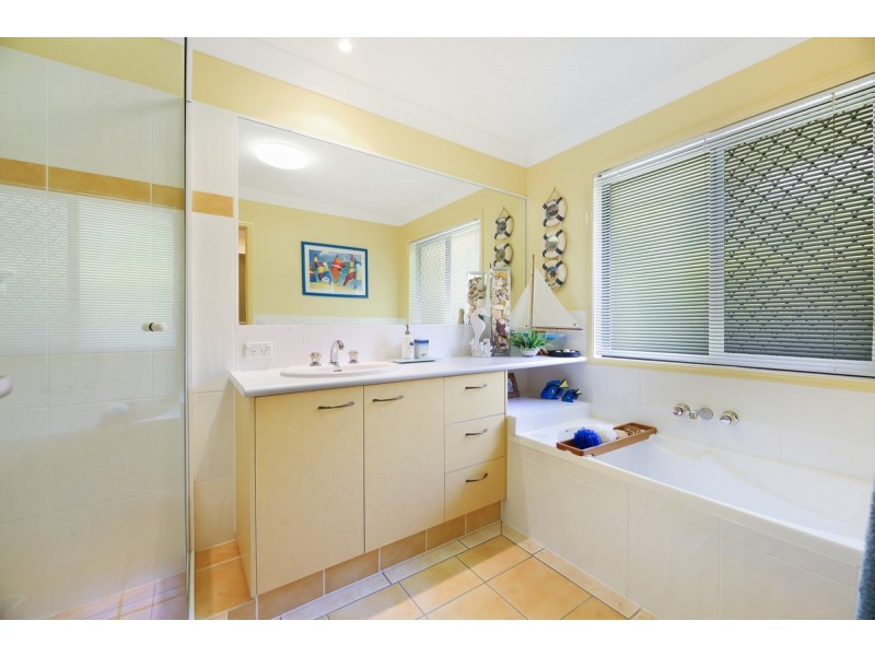 10 Arthur Payne Court, Worongary QLD 4213