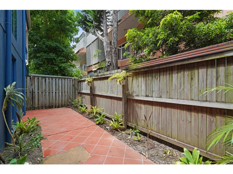 4/12 Brighton Street, Biggera Waters QLD 4216