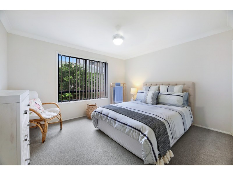4/122 Pohlman Street, Southport QLD 4215