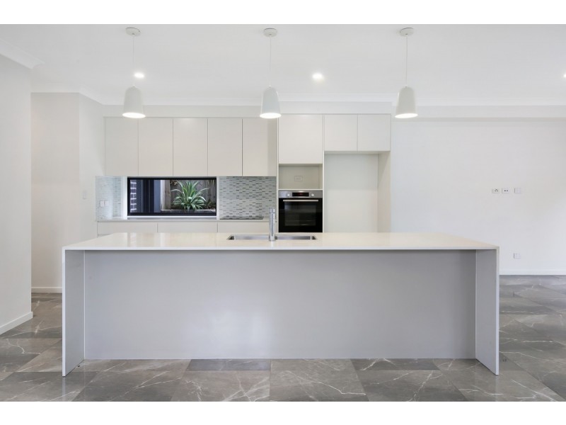 5 Margaret Street, Southport QLD 4215