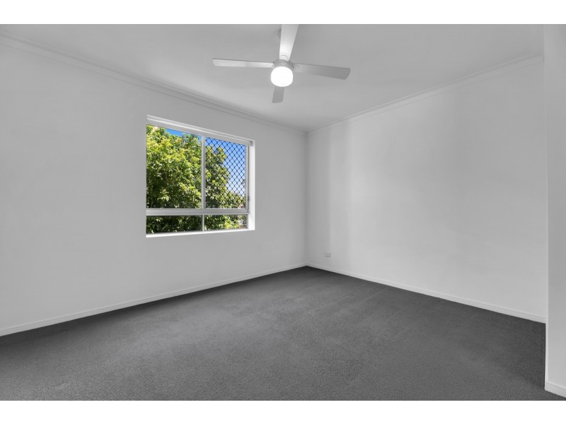 51/13-23 Bright  Avenue, Labrador QLD 4215