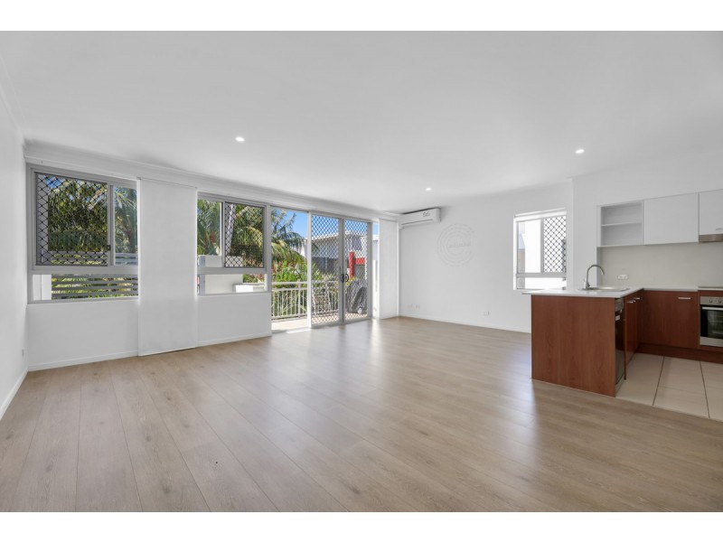 51/13-23 Bright  Avenue, Labrador QLD 4215