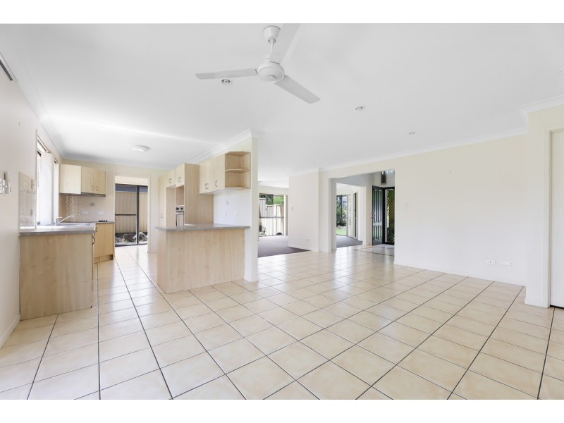 50 Tanzen Drive, Arundel QLD 4214