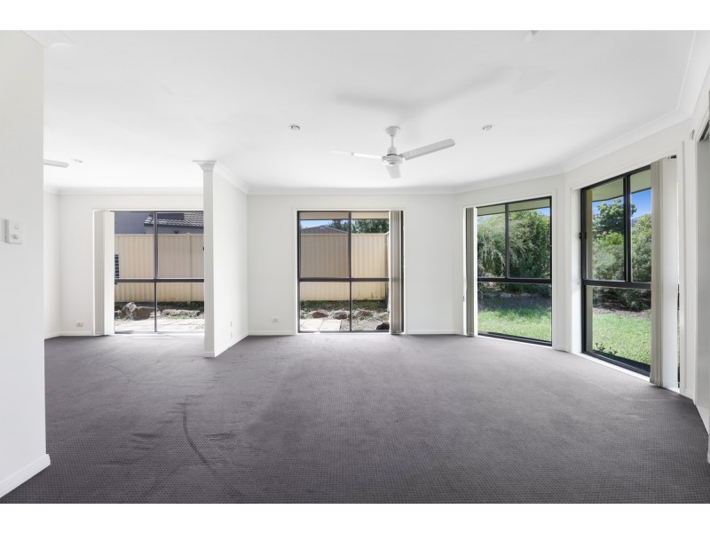 50 Tanzen Drive, Arundel QLD 4214