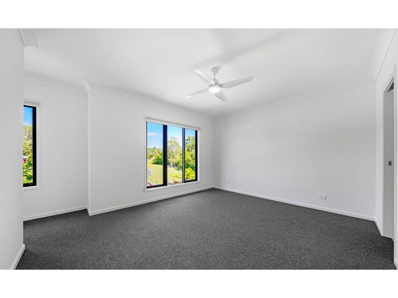12 Buring Court, Highland Park QLD 4211