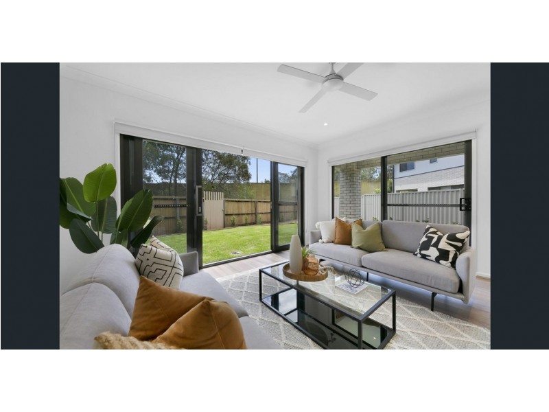 12 Buring Court, Highland Park QLD 4211