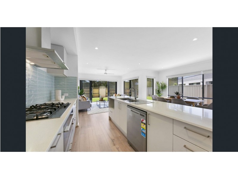 12 Buring Court, Highland Park QLD 4211
