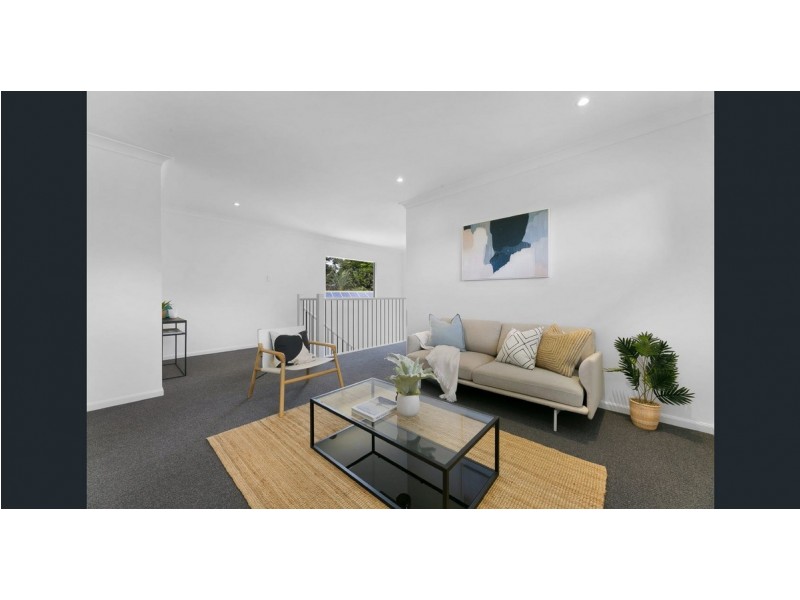 12 Buring Court, Highland Park QLD 4211
