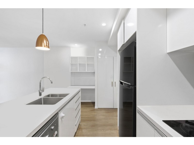 504/139 Scarborough Street, Southport QLD 4215