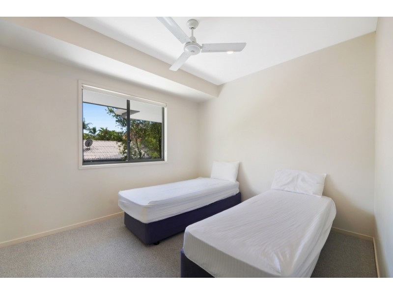 7/75 Benowa Road, Southport QLD 4215