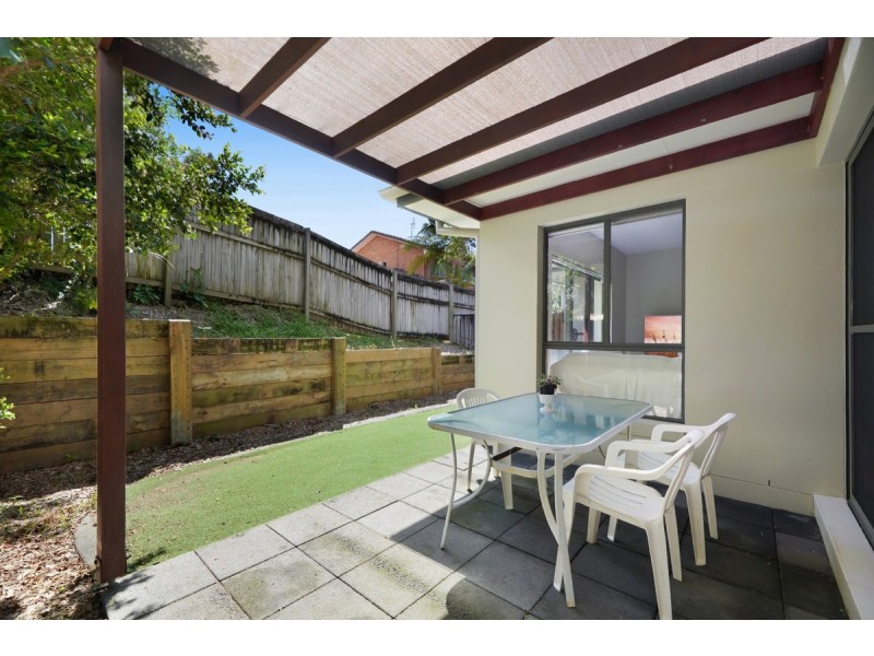 7/75 Benowa Road, Southport QLD 4215