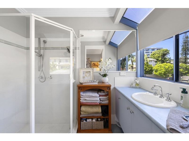 1/22-24 Brighton Street, Biggera Waters QLD 4216