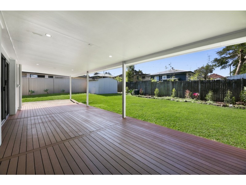 58 Deakin Avenue, Southport QLD 4215
