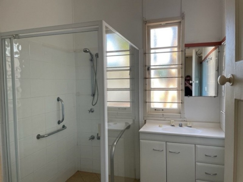 37 Little Norman Street, Southport QLD 4215