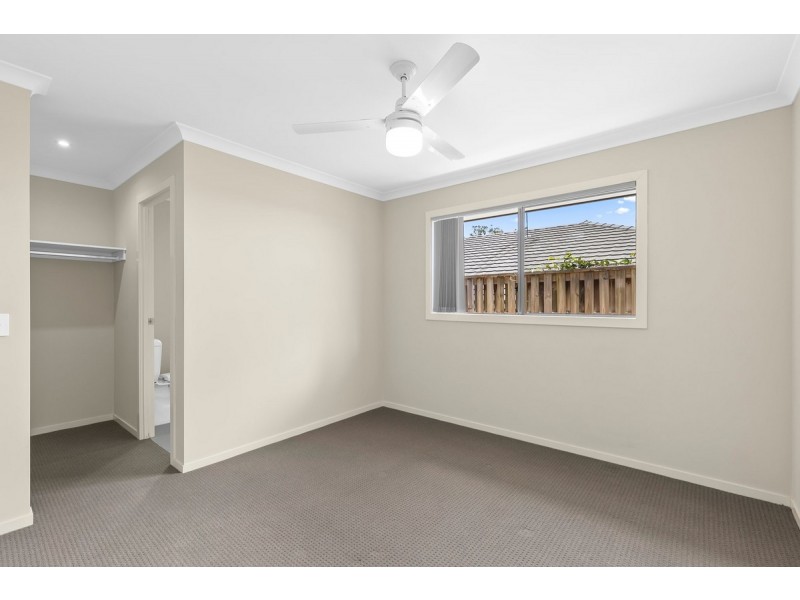 4 Penfolds Close, Pimpama QLD 4209