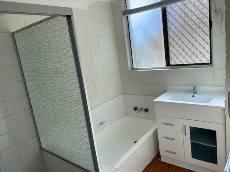 2/151 High Street, Southport QLD 4215