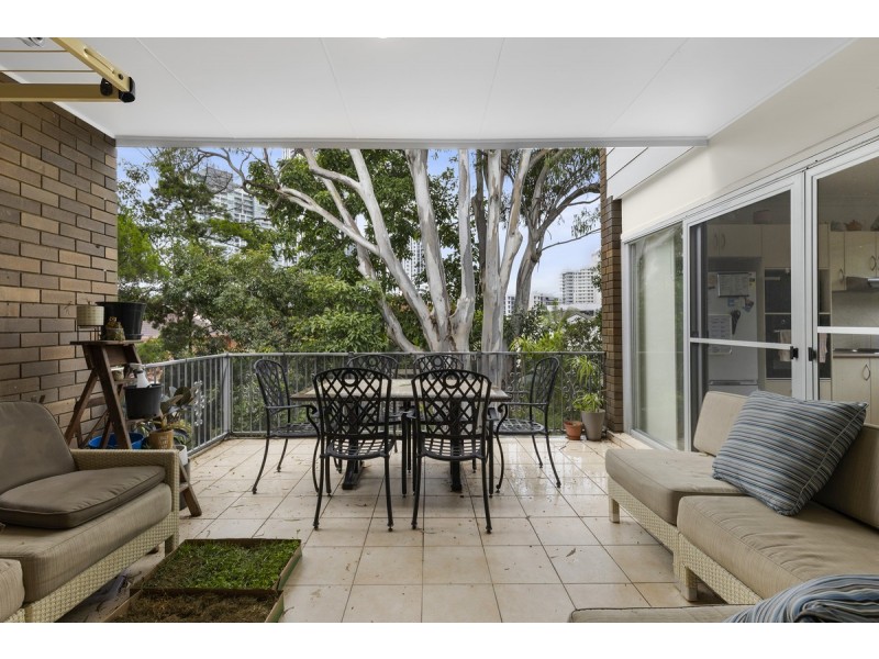 9/11 Lather Street, Southport QLD 4215