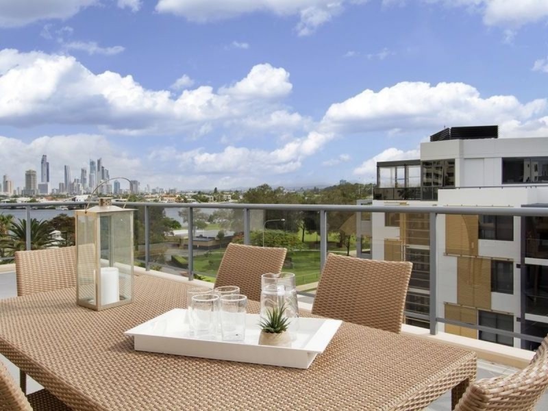 619/1-3 Aqua Street, Southport QLD 4215