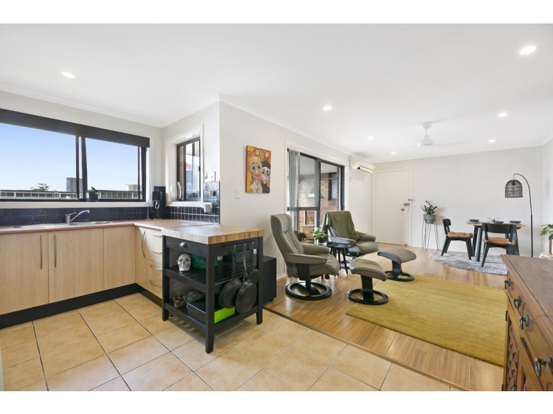 9/18 Garden Street, Southport QLD 4215
