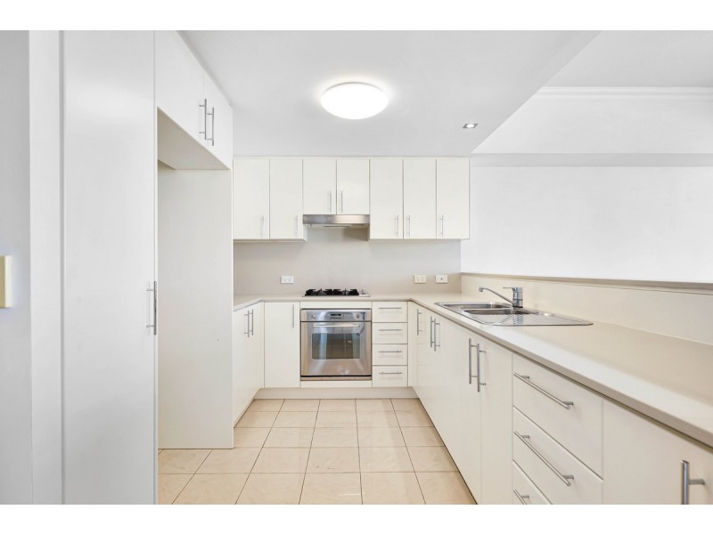 703/50 Marine Parade, Southport QLD 4215